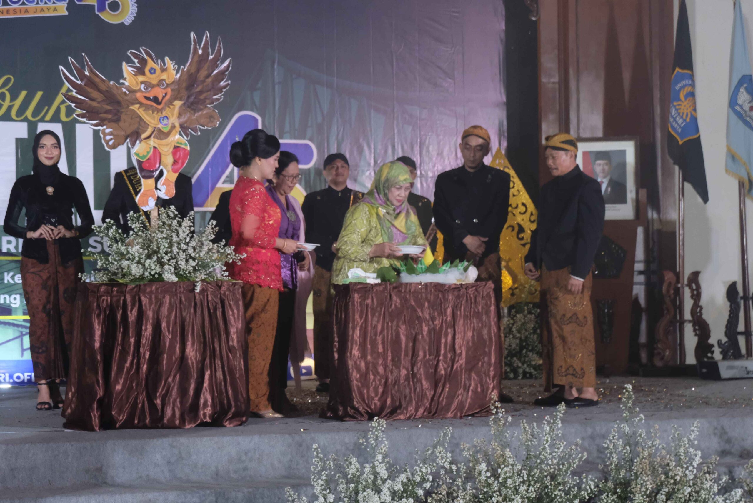 Pembukaan Diesnatalis ke 45 dan Lustrum ke 9 Universitas Slamet Riyadi Surakarta